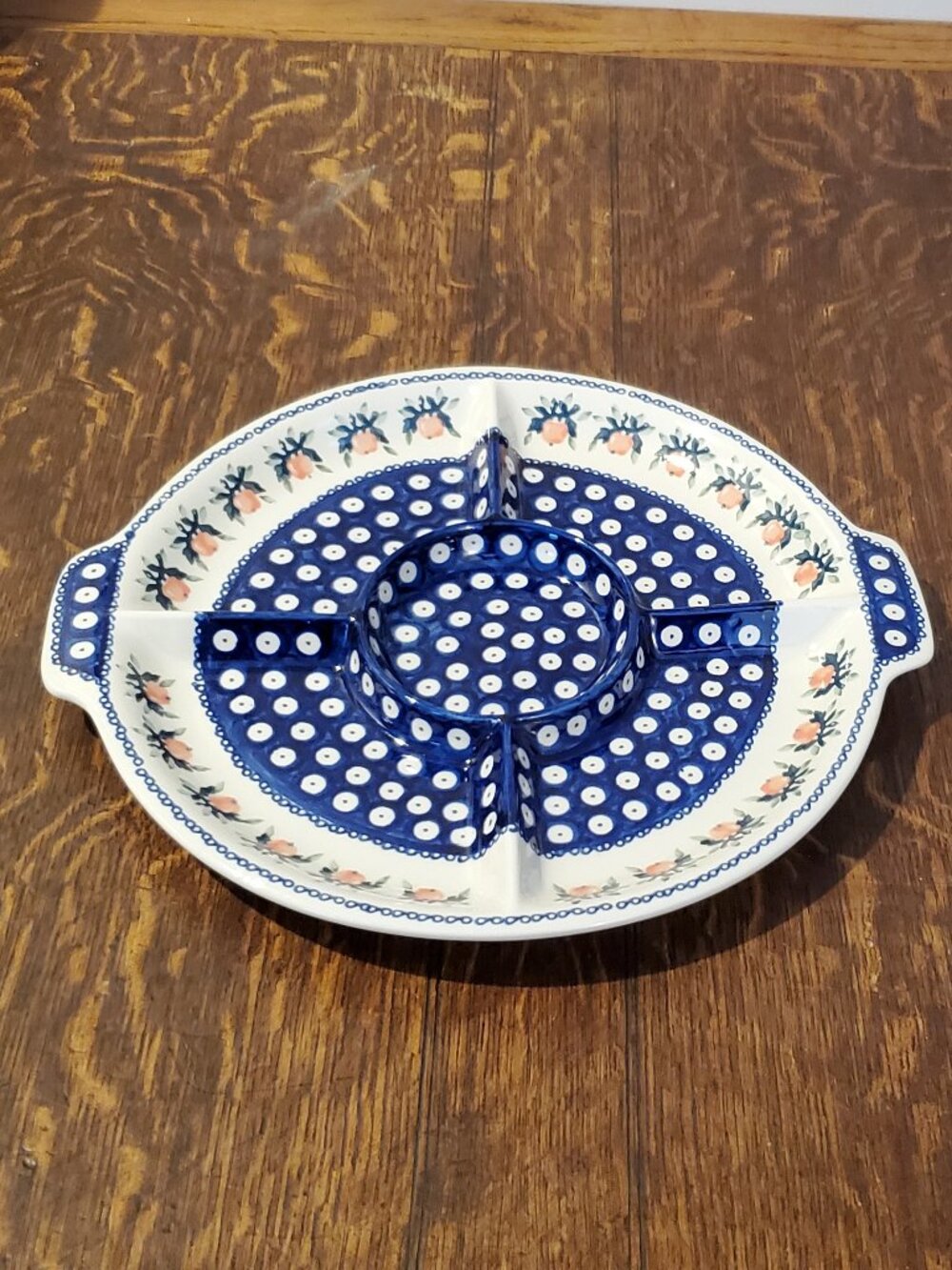 Manufaktura Polish Pottery Divided Serving Platter in Juicy Apple pattern - Picture 2 of 5